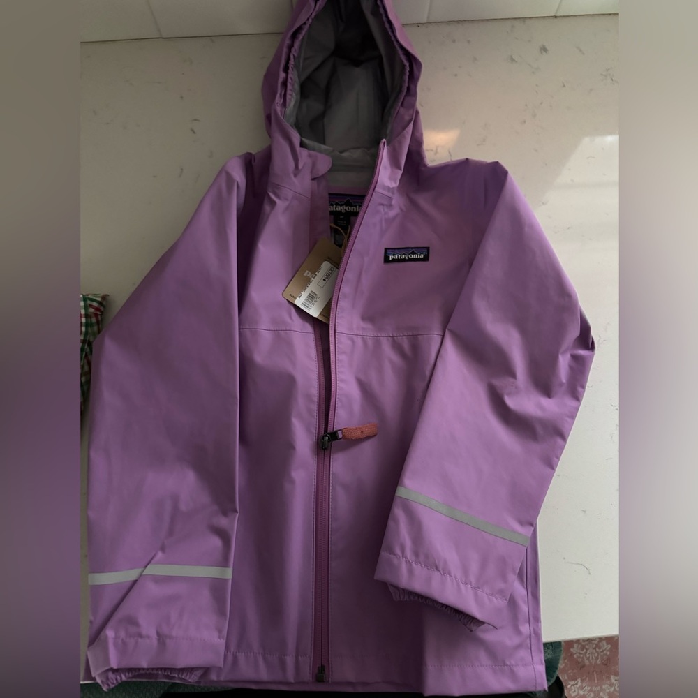 NWT Patagonia Kids 5T Lavender Raincoat
